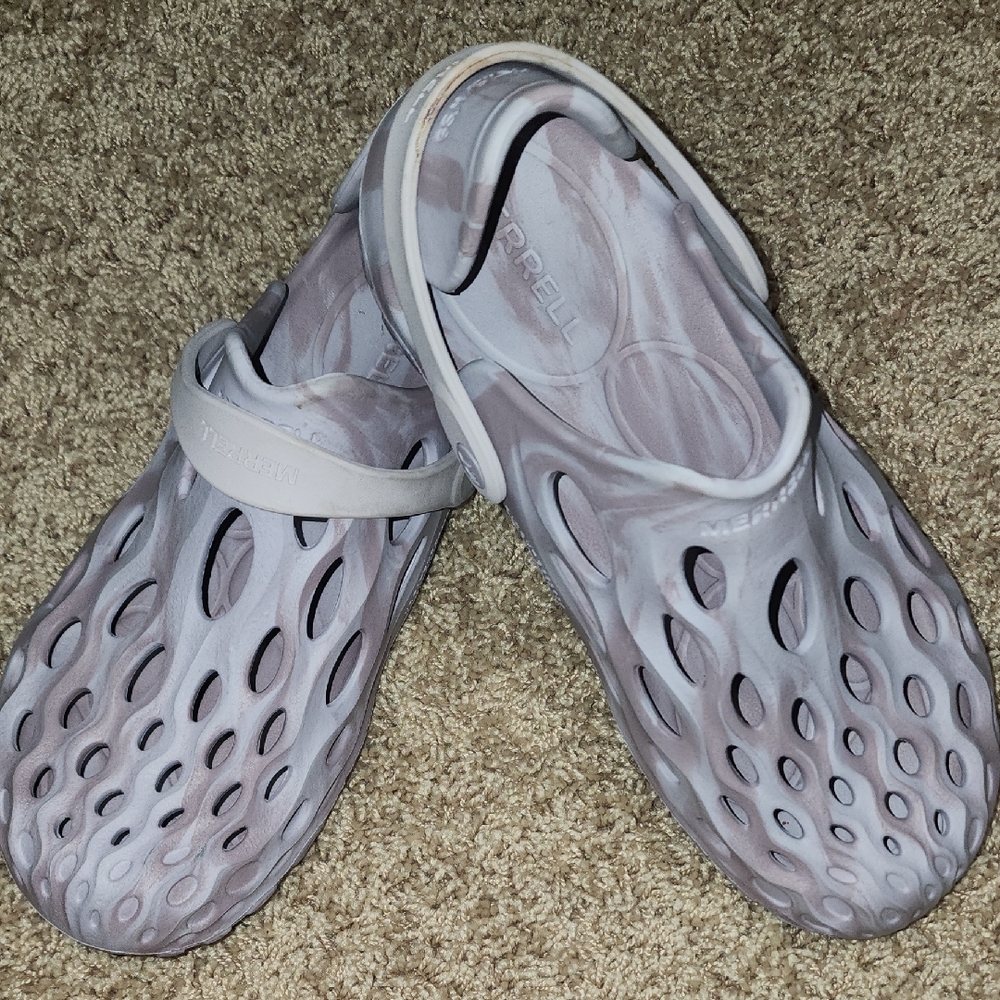 Merrell Gray Mules & Clogs